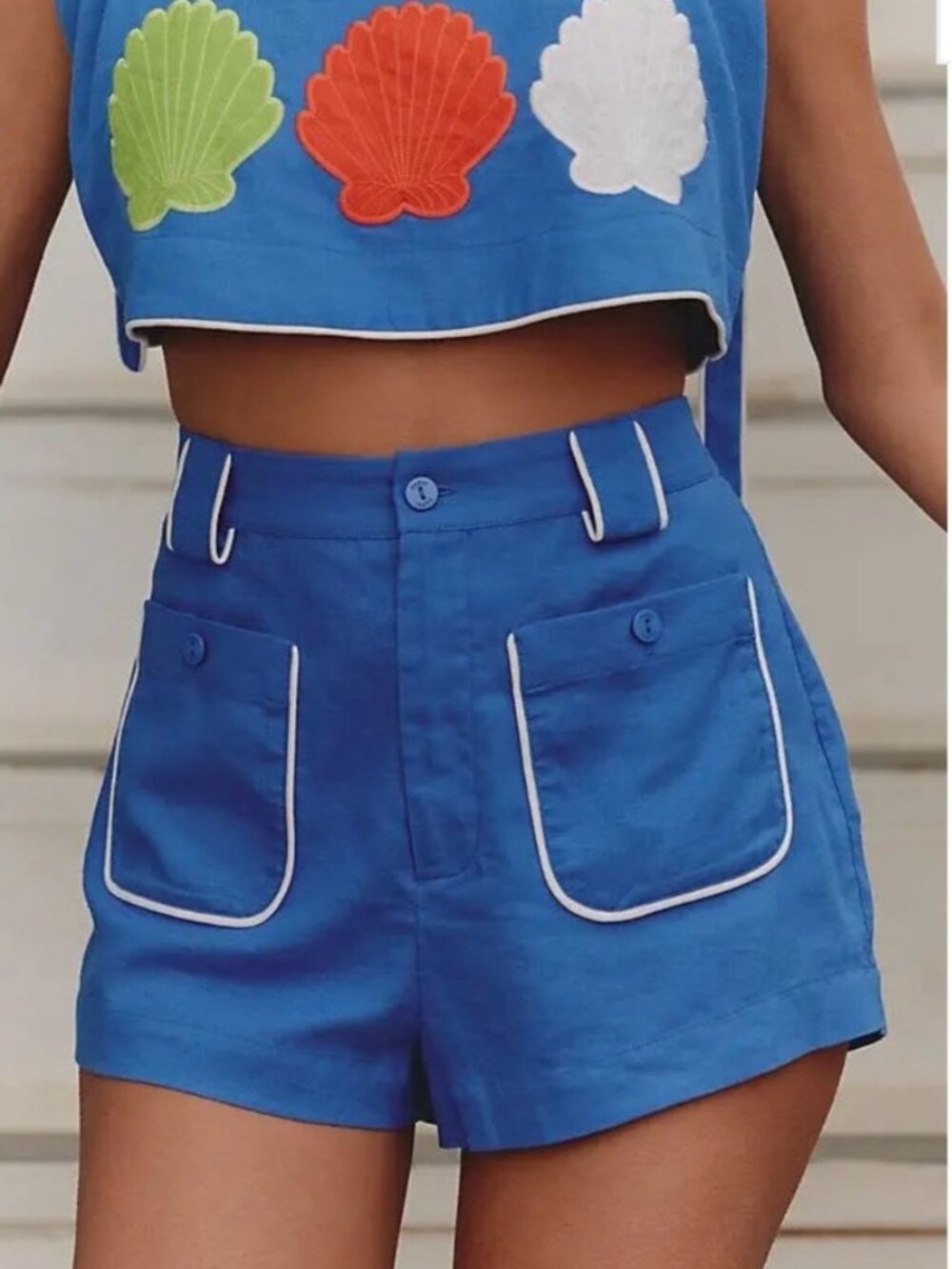 NWT Size L - Farm Rio x Anthropologie Destination Shorts (US$ 98)